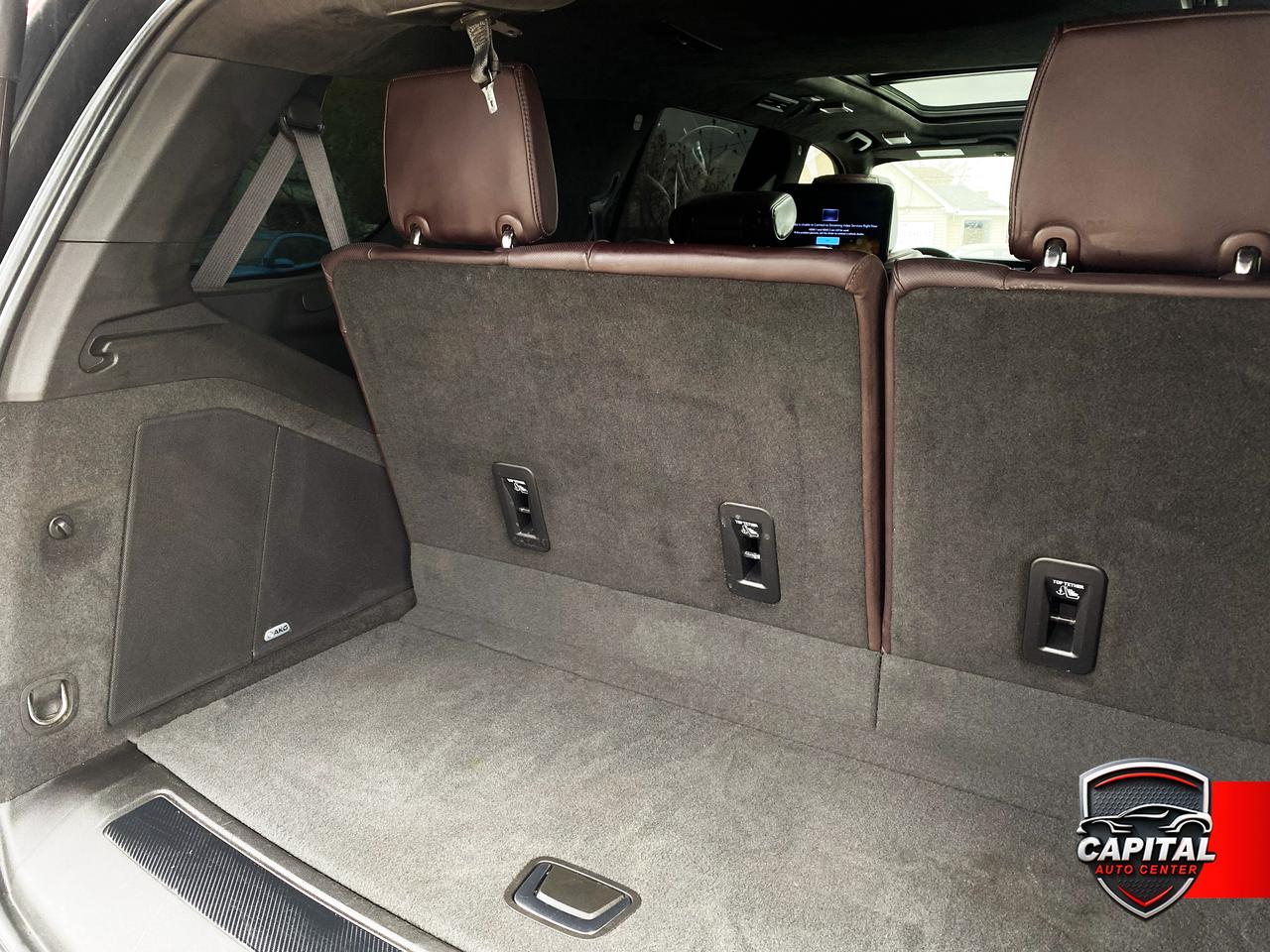 2022 Cadillac Escalade Premium Luxury Photo