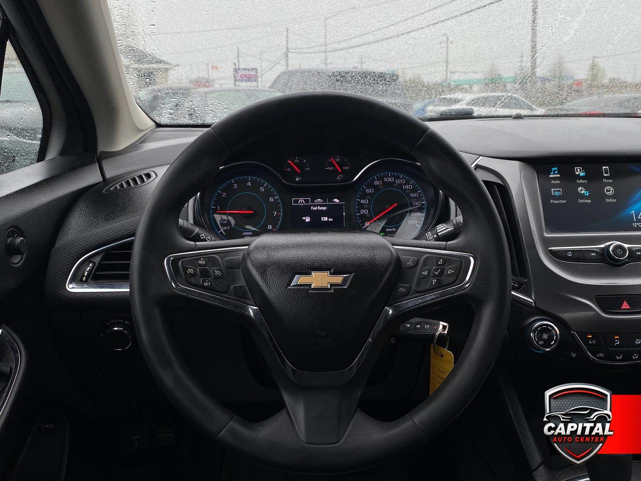 2017 Chevrolet Cruze LT Photo