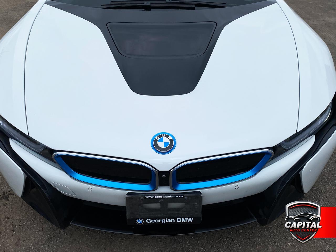 2015 BMW i8 Coupe AWD Photo