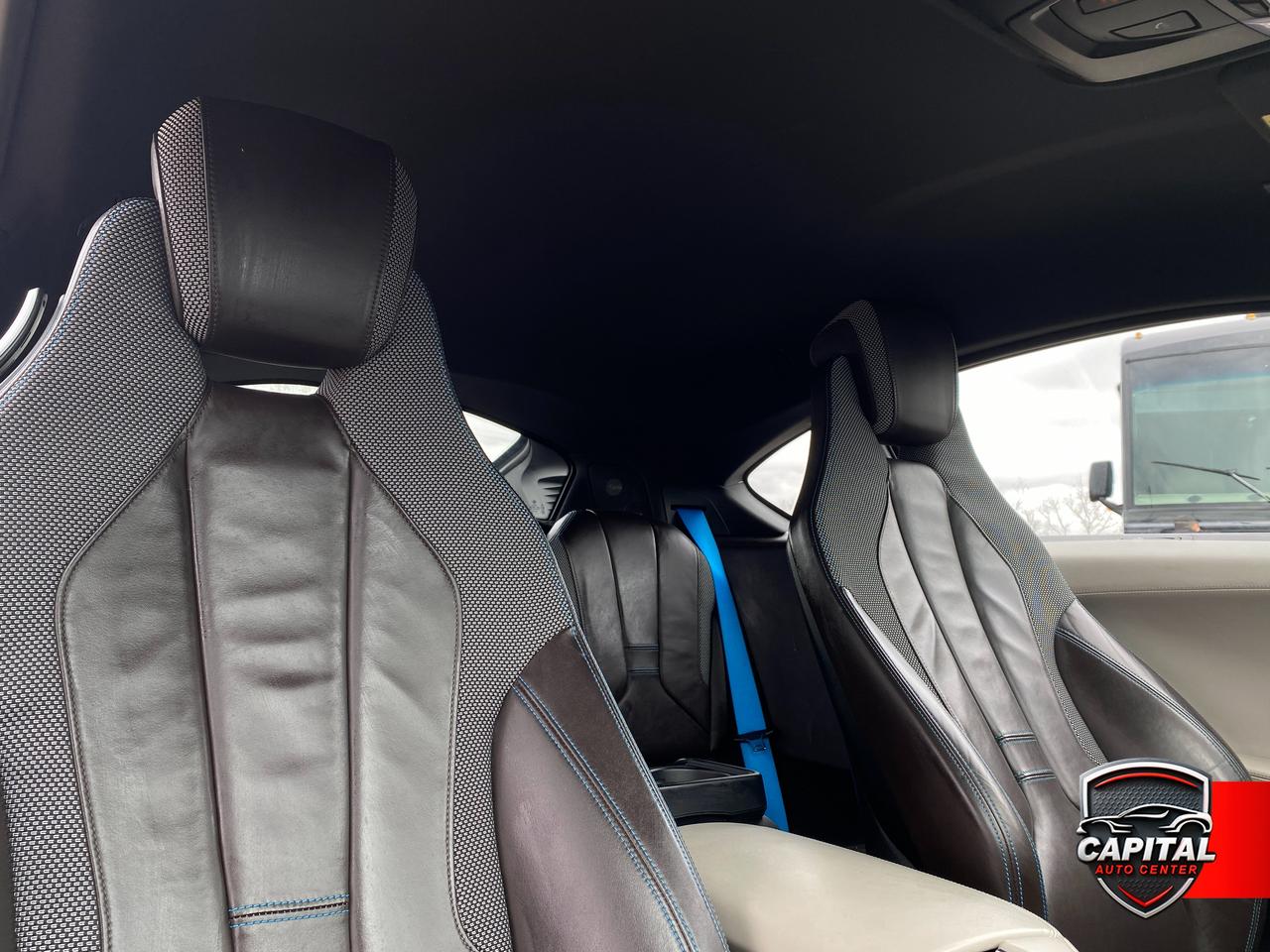 2015 BMW i8 Coupe AWD Photo