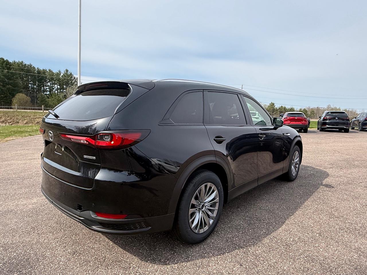 2026 Mazda CX-90 MHEV GS-L 4dr i-ACTIV All-Wheel Drive Sport Utility Photo4
