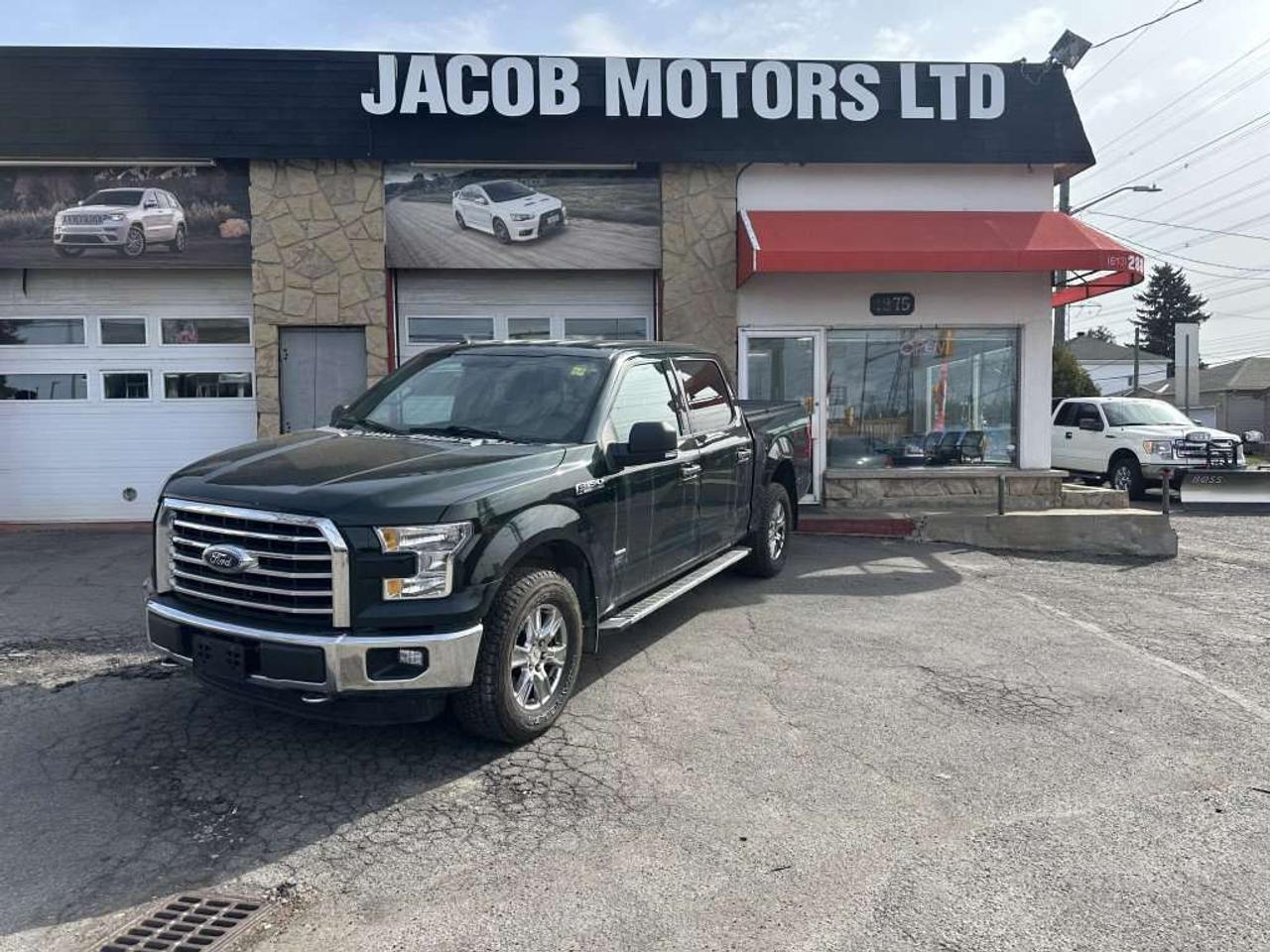 2015 Ford F-150 XLT Photo0