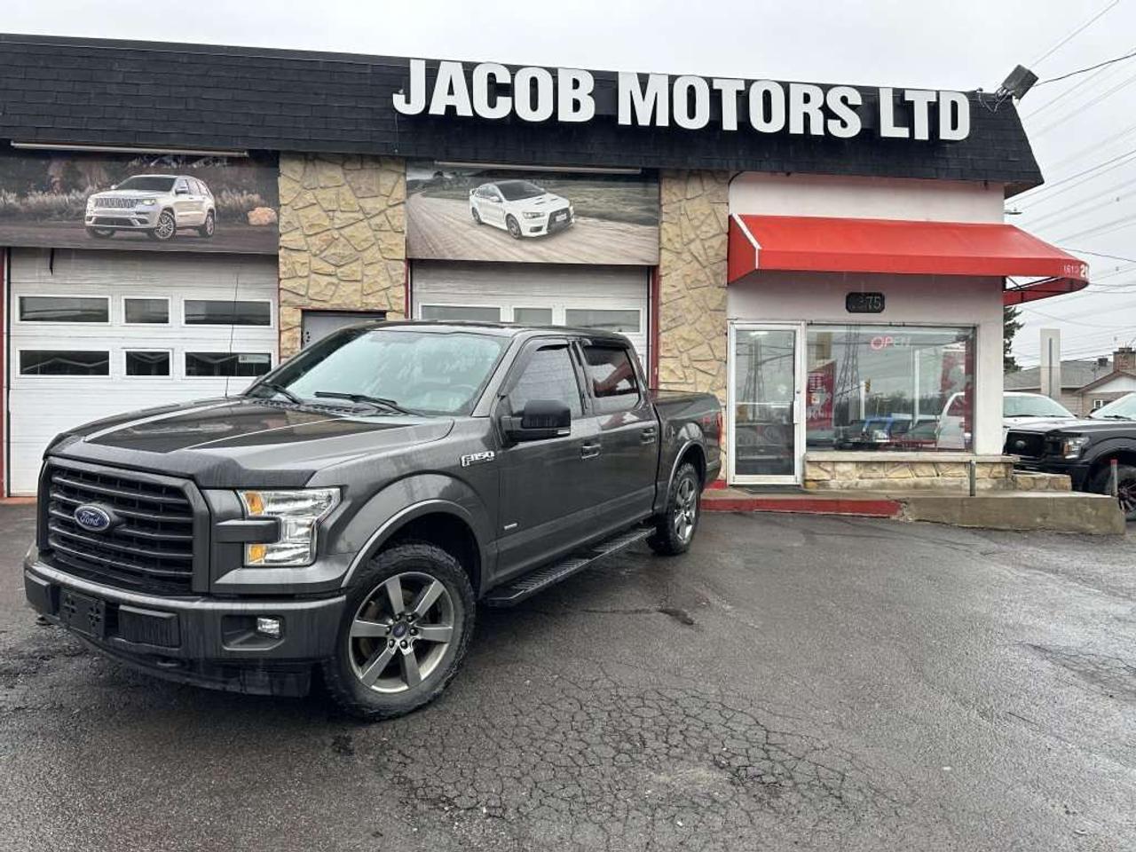 2017 Ford F-150 XLT Photo0