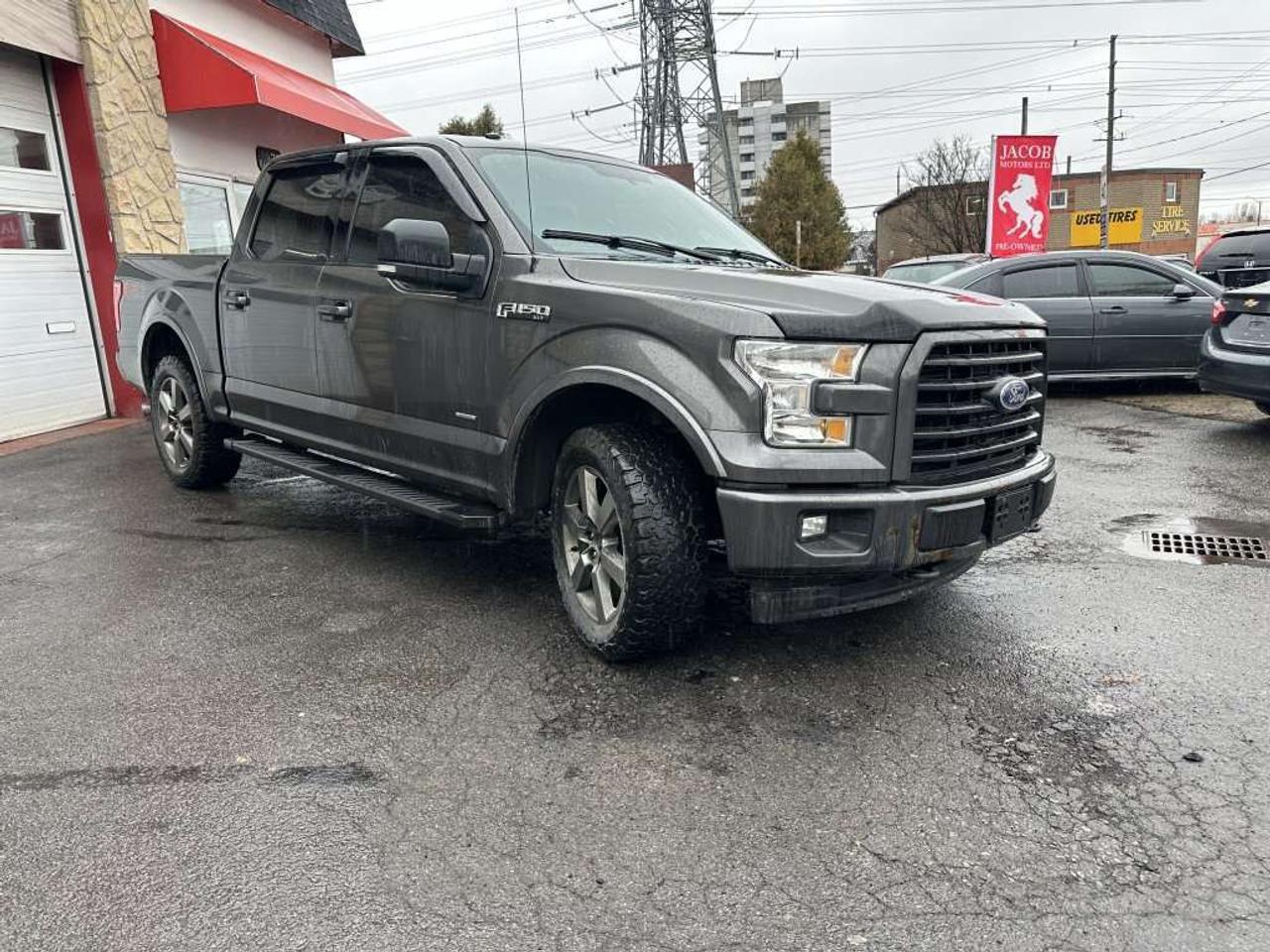 2017 Ford F-150 XLT Photo4