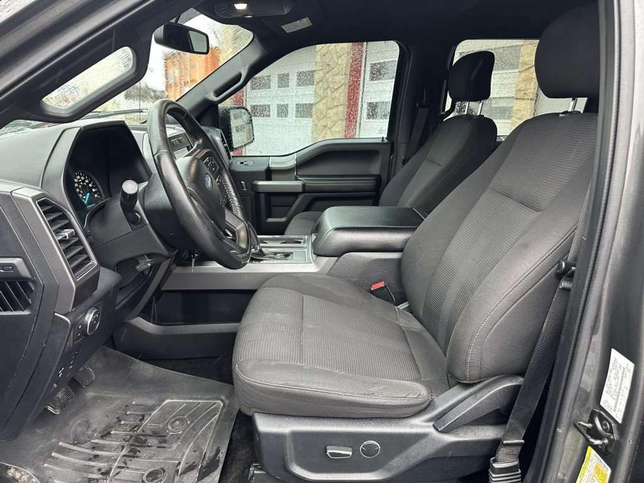 2017 Ford F-150 XLT Photo