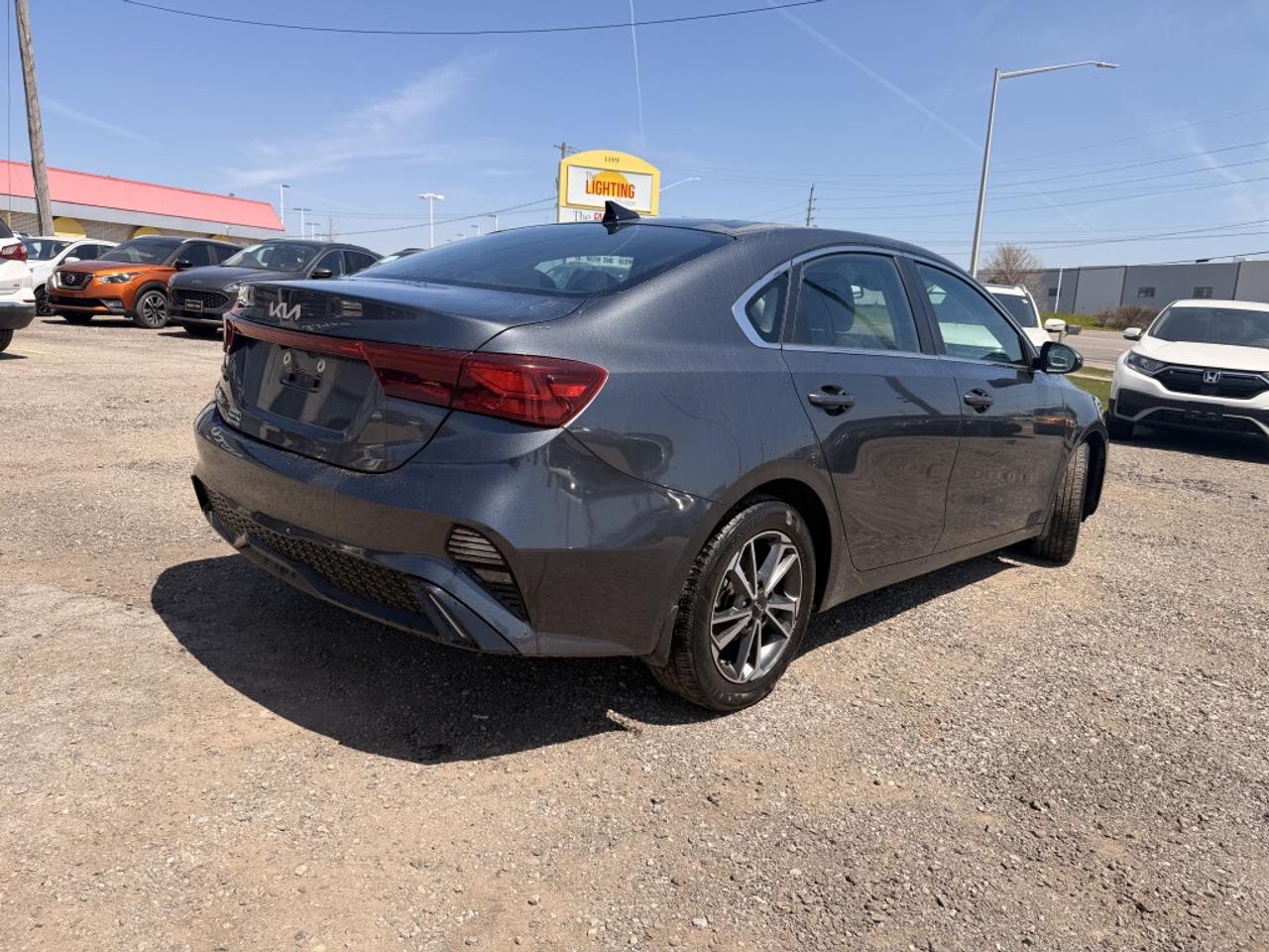 2022 Kia Forte EX   CAMERA   CARPLAY   HTD SEATS & STEERING Photo