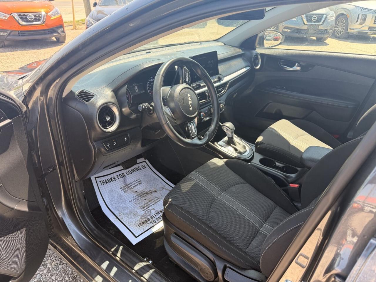 2022 Kia Forte EX   CAMERA   CARPLAY   HTD SEATS & STEERING Photo
