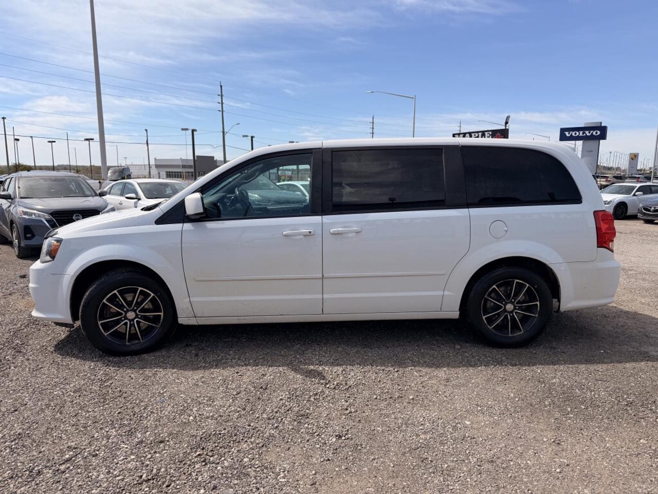 2017 Dodge Grand Caravan GT   NAV  LEATHER   CAMERA   HTD SEATS Photo