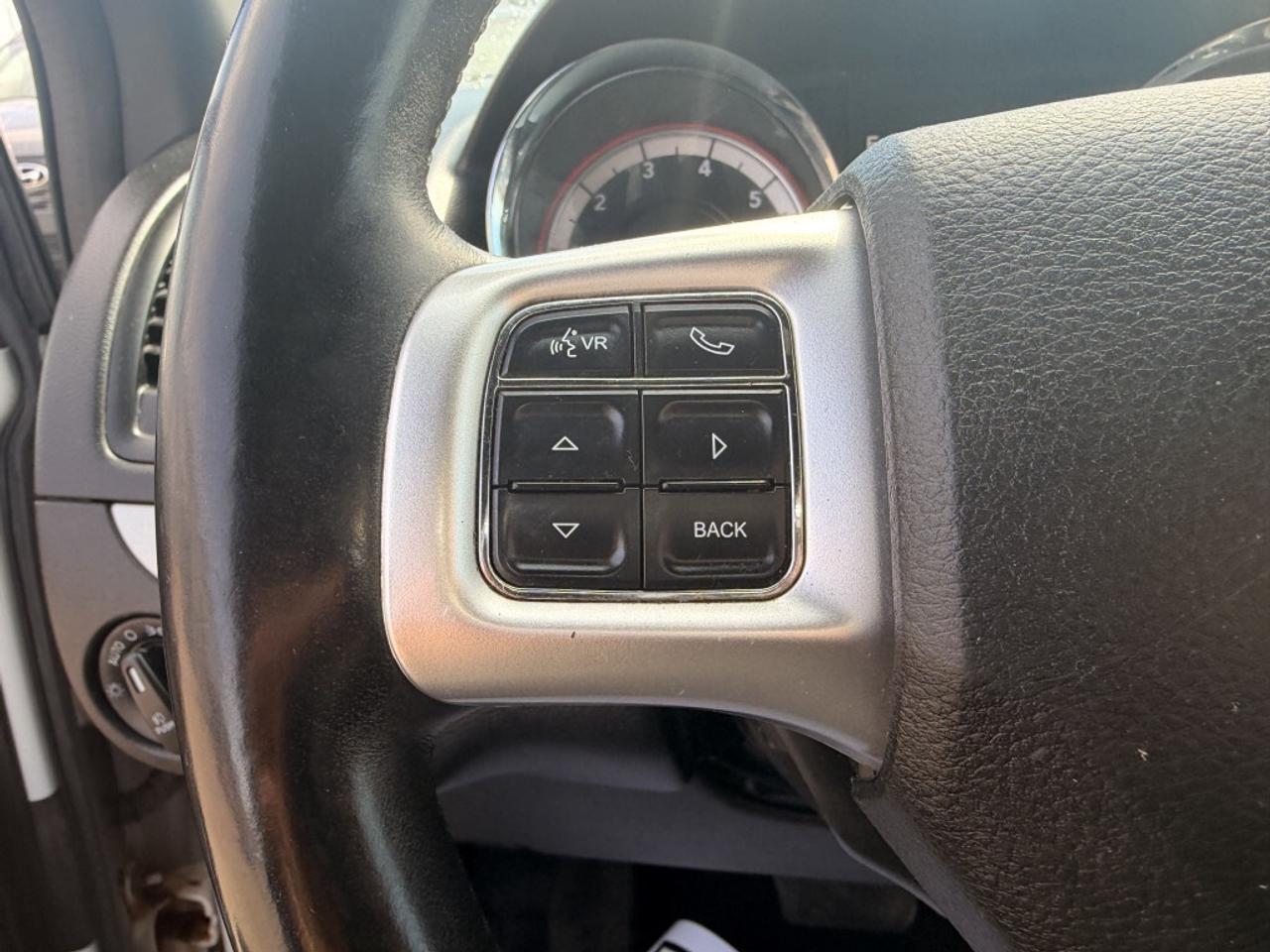 2017 Dodge Grand Caravan GT   NAV  LEATHER   CAMERA   HTD SEATS Photo