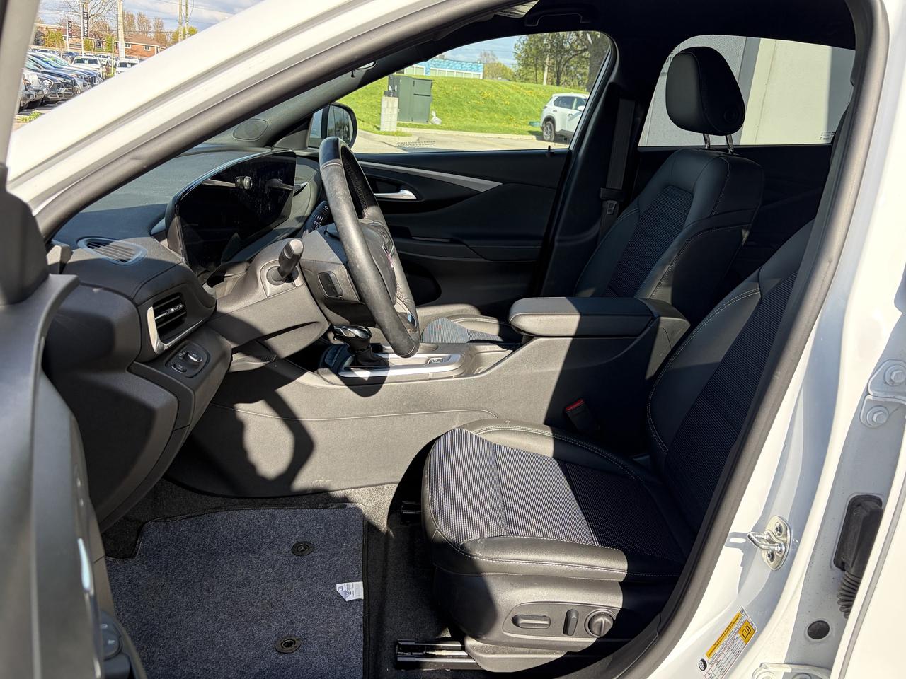 2024 Buick Envista Preferred   FWD Clean Carfax Photo