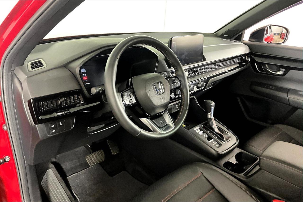 2024 Honda CR-V Hybrid Touring AWD Photo