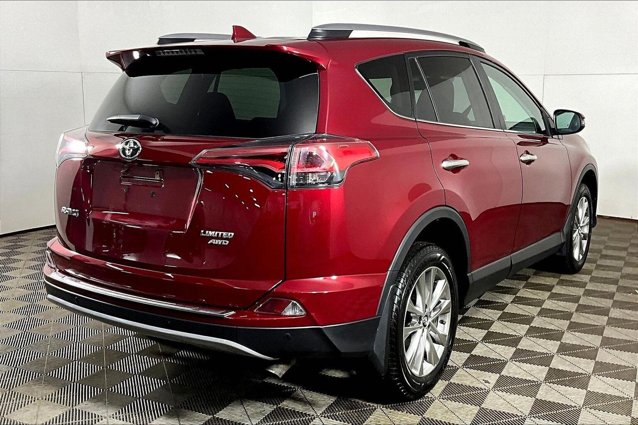 2018 Toyota RAV4 AWD LIMITED Photo