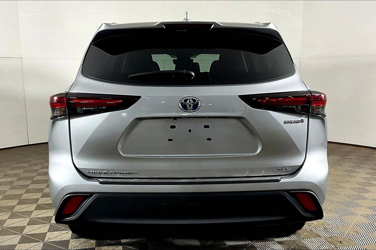 2024 Toyota Highlander HYBRID xle awd Photo