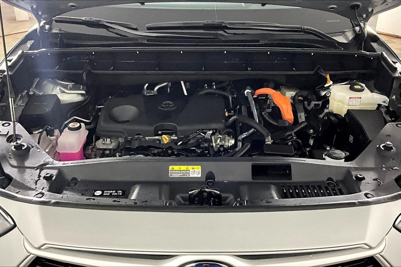 2024 Toyota Highlander HYBRID xle awd Photo
