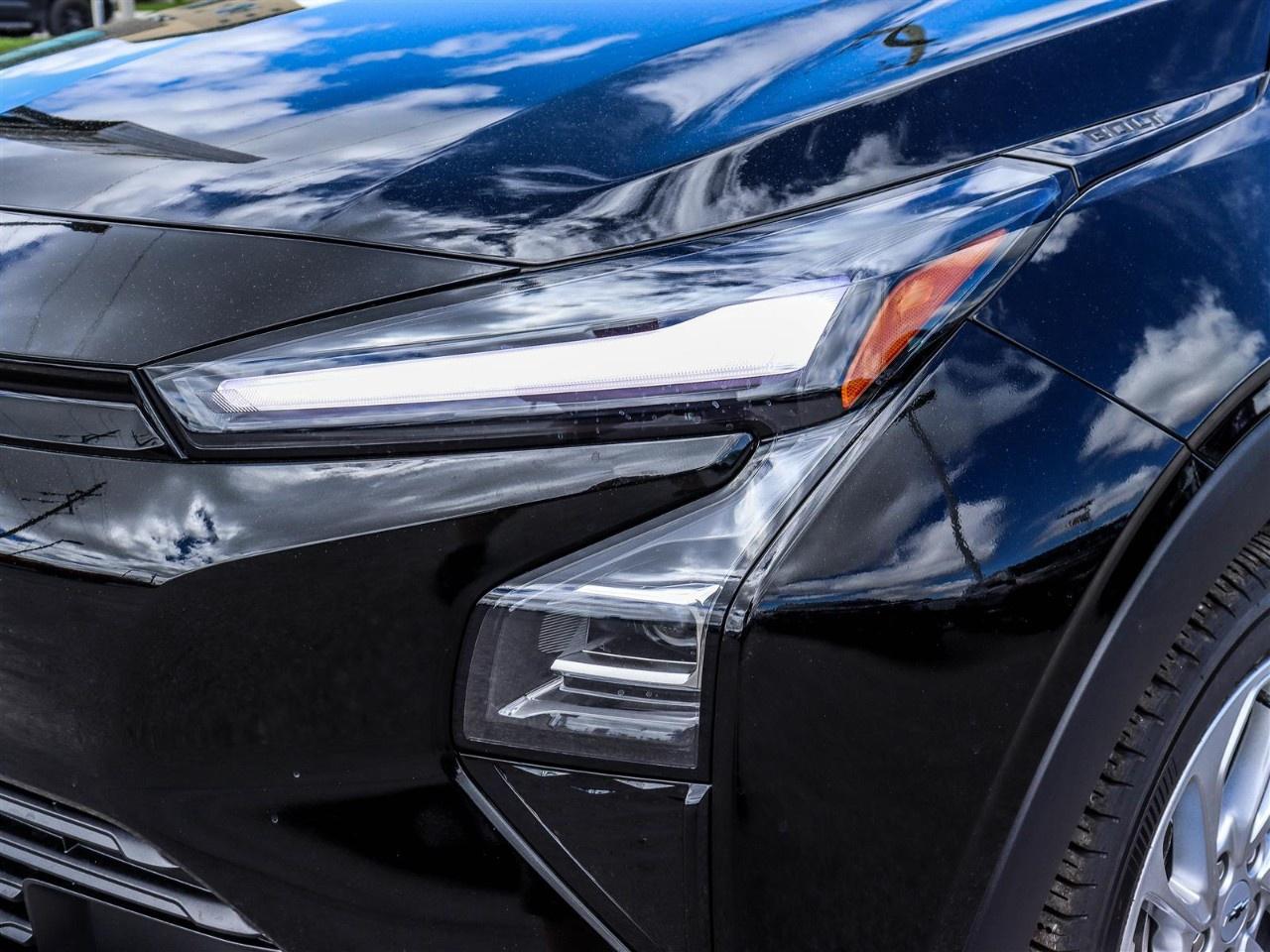 2027 Chevrolet Bolt FWD 4dr LT Photo