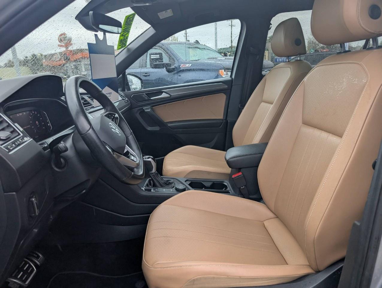 2024 Volkswagen Tiguan Comfortline R-Line Black Edition 4MOTION Photo