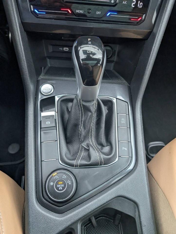 2024 Volkswagen Tiguan Comfortline R-Line Black Edition 4MOTION Photo