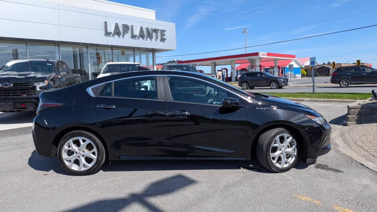 2018 Chevrolet Volt Hatchback Premier Photo