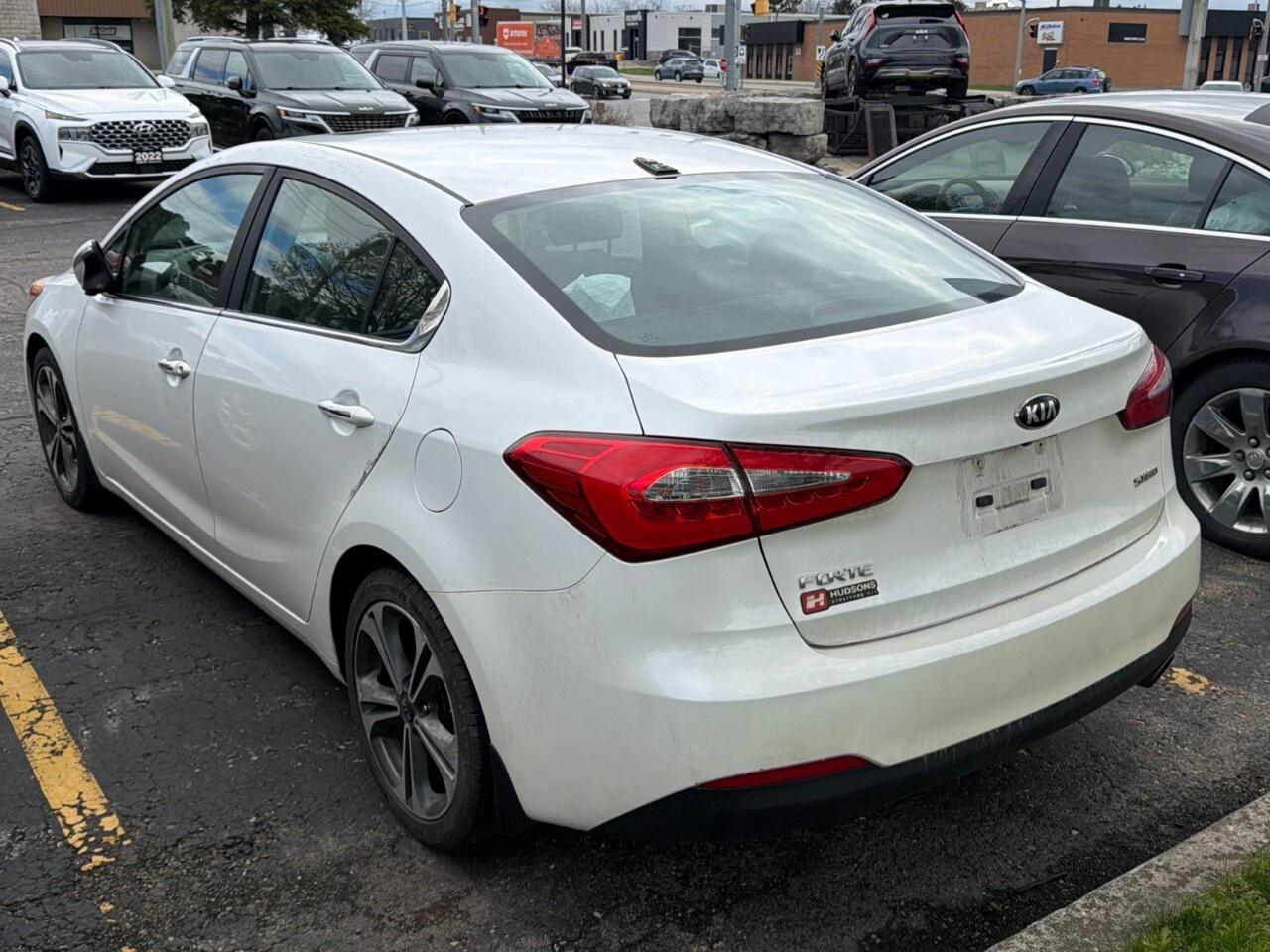 2015 Kia Forte 4DR SDN AUTO SX Photo
