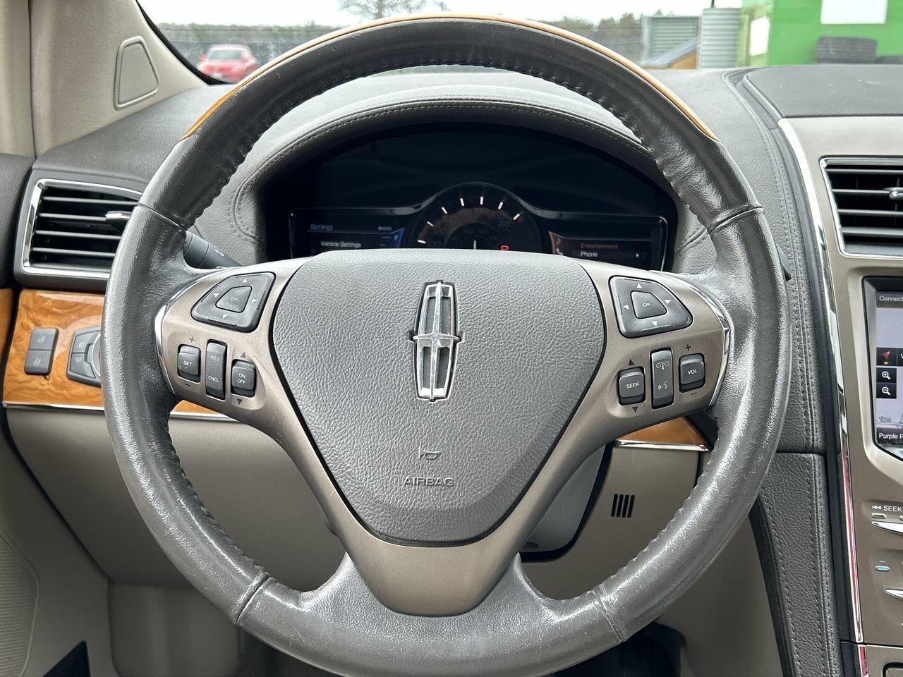 2013 Lincoln MKX 4D Utility AWD   Accident-Free Photo