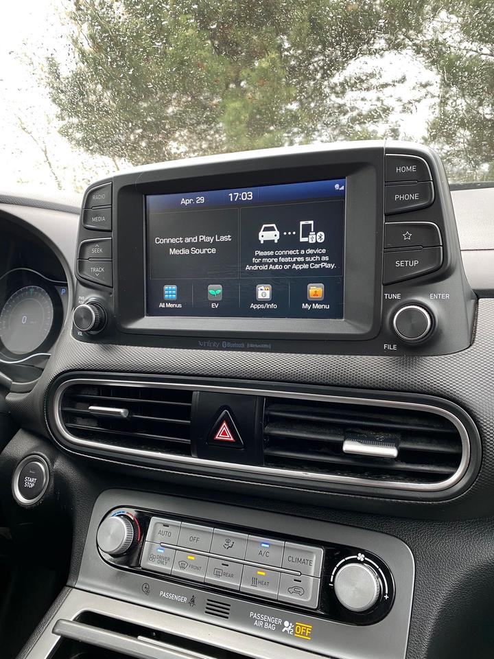 2021 Hyundai KONA electric Preferred | NO ACCIDENT Photo