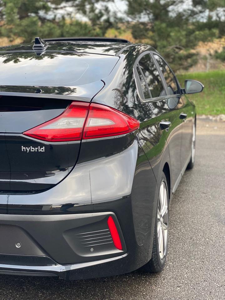 2019 Hyundai IONIQ Limited HYBRID | LEATHER | SUNROOF Photo