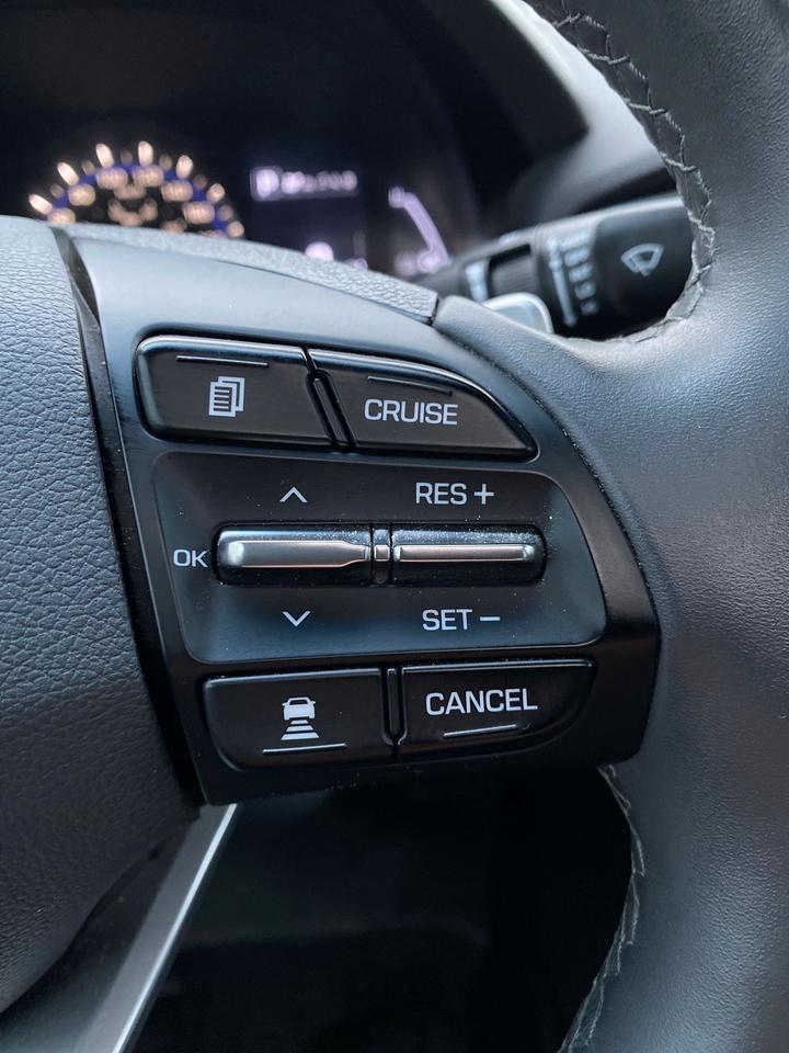 2019 Hyundai IONIQ Limited HYBRID | LEATHER | SUNROOF Photo