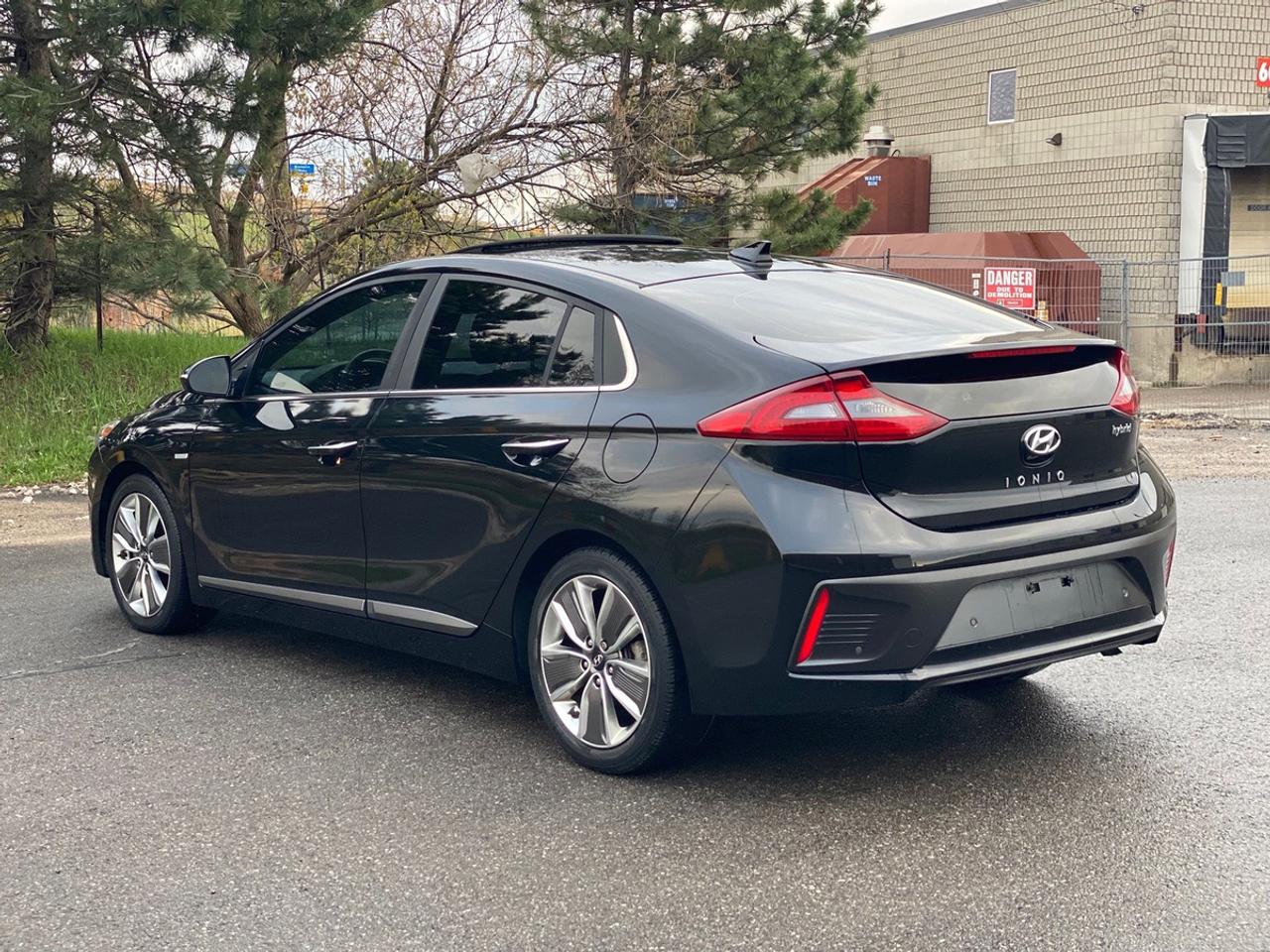 2019 Hyundai IONIQ Limited HYBRID | LEATHER | SUNROOF Photo4