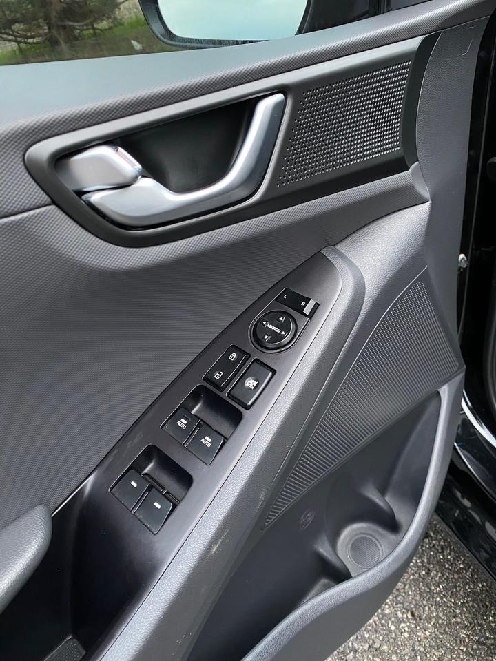 2019 Hyundai IONIQ Limited HYBRID | LEATHER | SUNROOF Photo