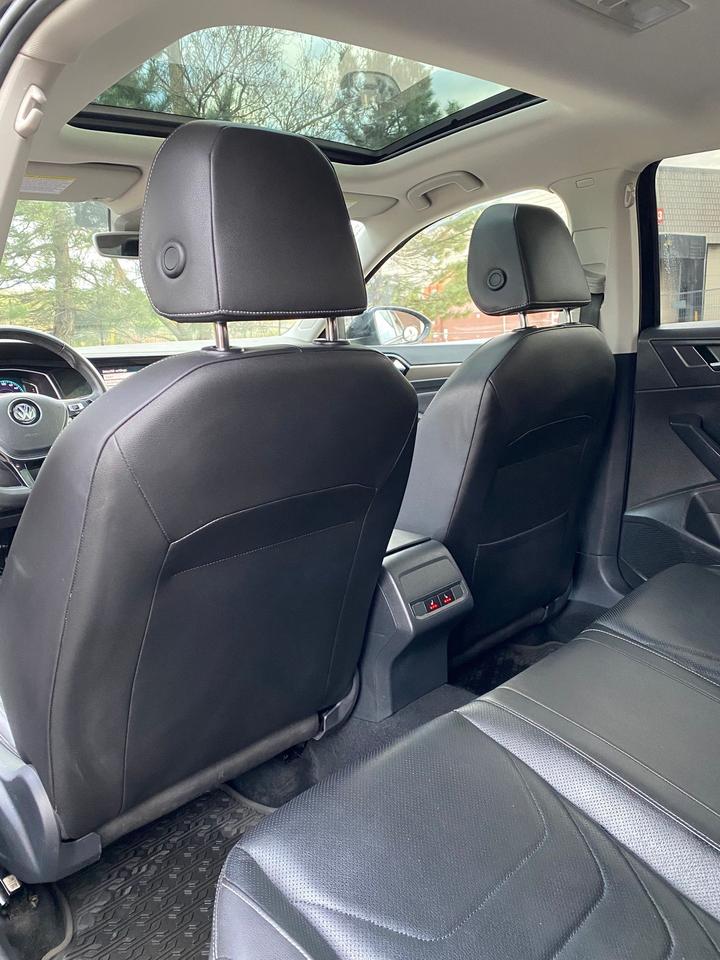 2020 Volkswagen Jetta Execline | SUNROOF | LEATHER Photo