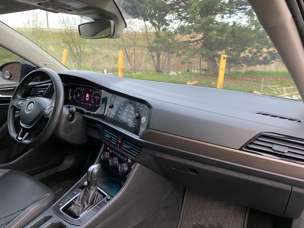 2020 Volkswagen Jetta Execline | SUNROOF | LEATHER Photo