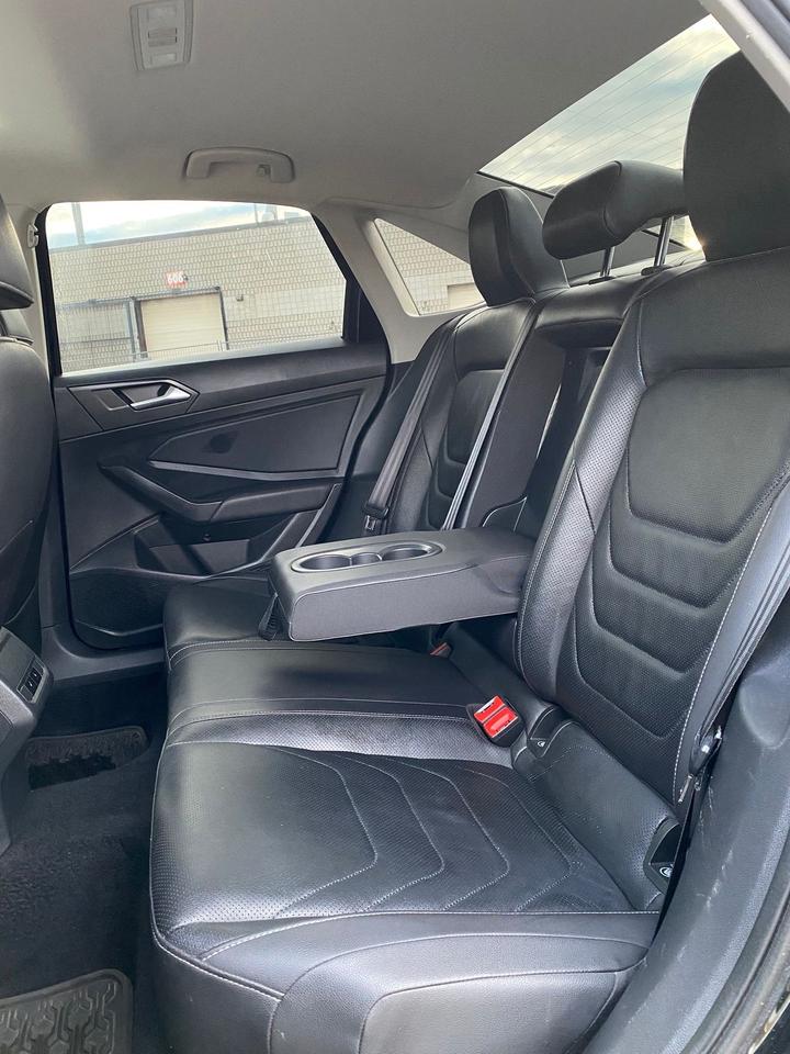 2020 Volkswagen Jetta Execline | SUNROOF | LEATHER Photo