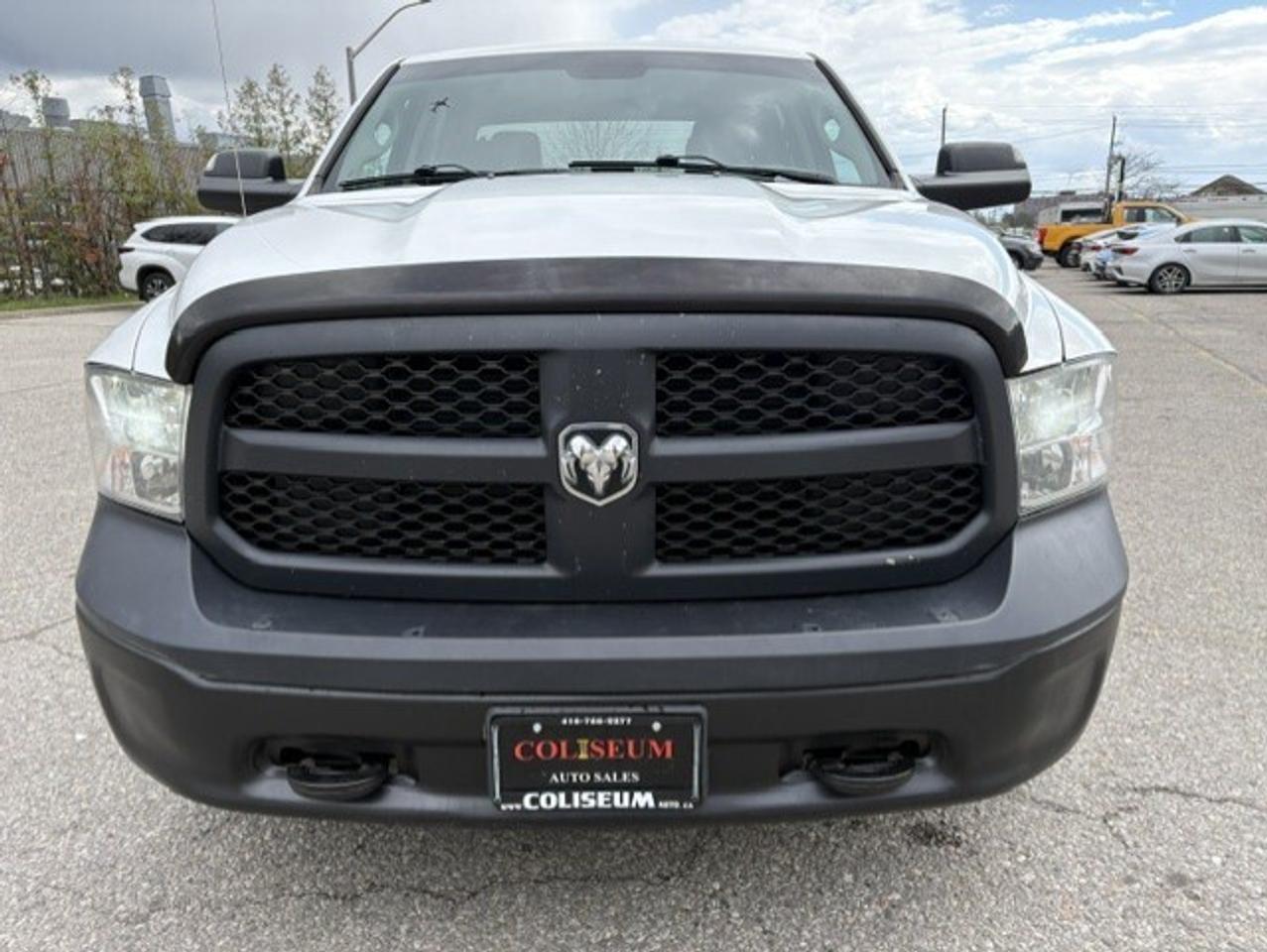 2017 RAM 1500 4X4 V6 CREW CAB-TONNEAU-CAMERA-REMOTE START! Photo