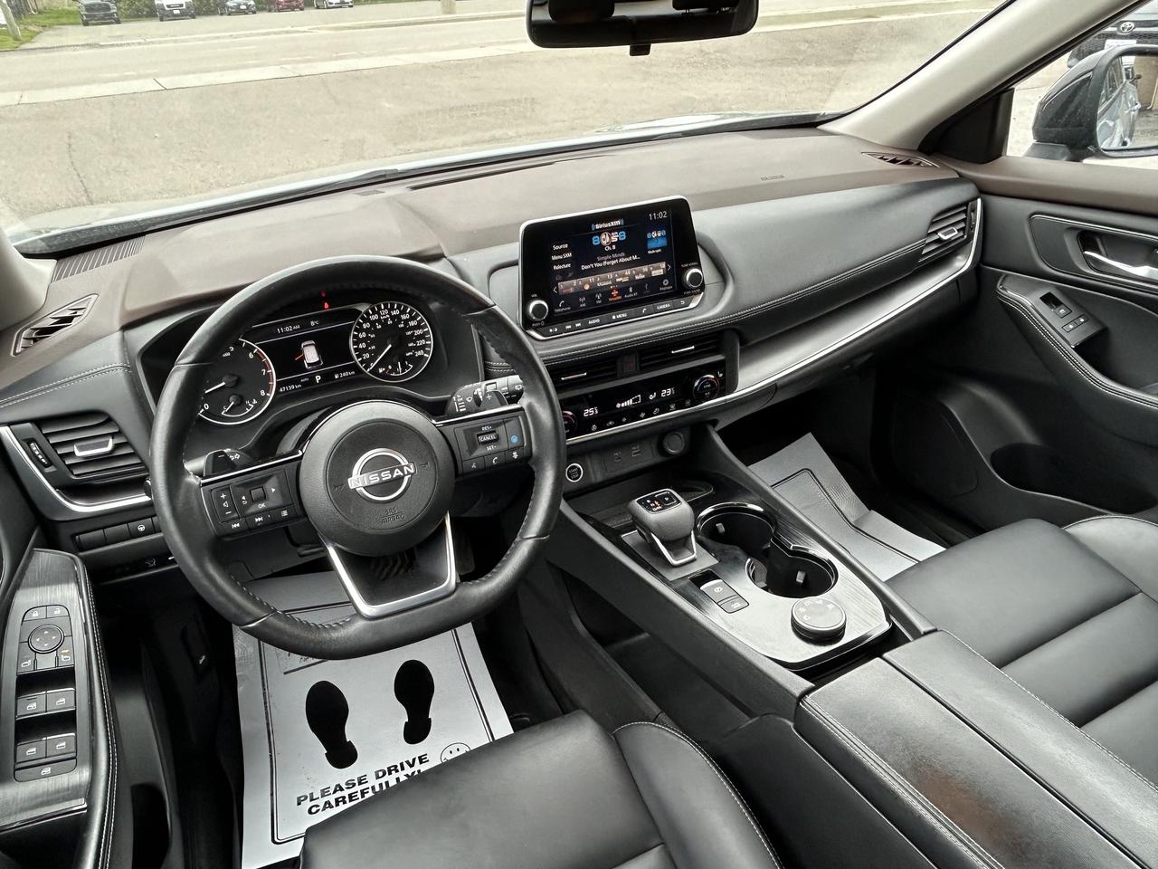 2023 Nissan Rogue SV MIDNIGHT EDITION/LEATHER/SUNROOF CALL NAPANEE Photo