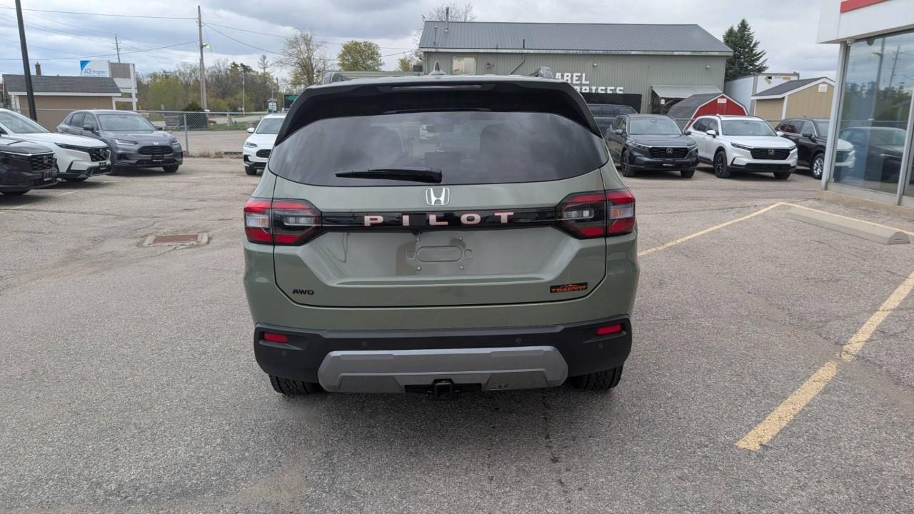 2026 Honda Pilot TrailSport 4dr All-Wheel Drive Photo