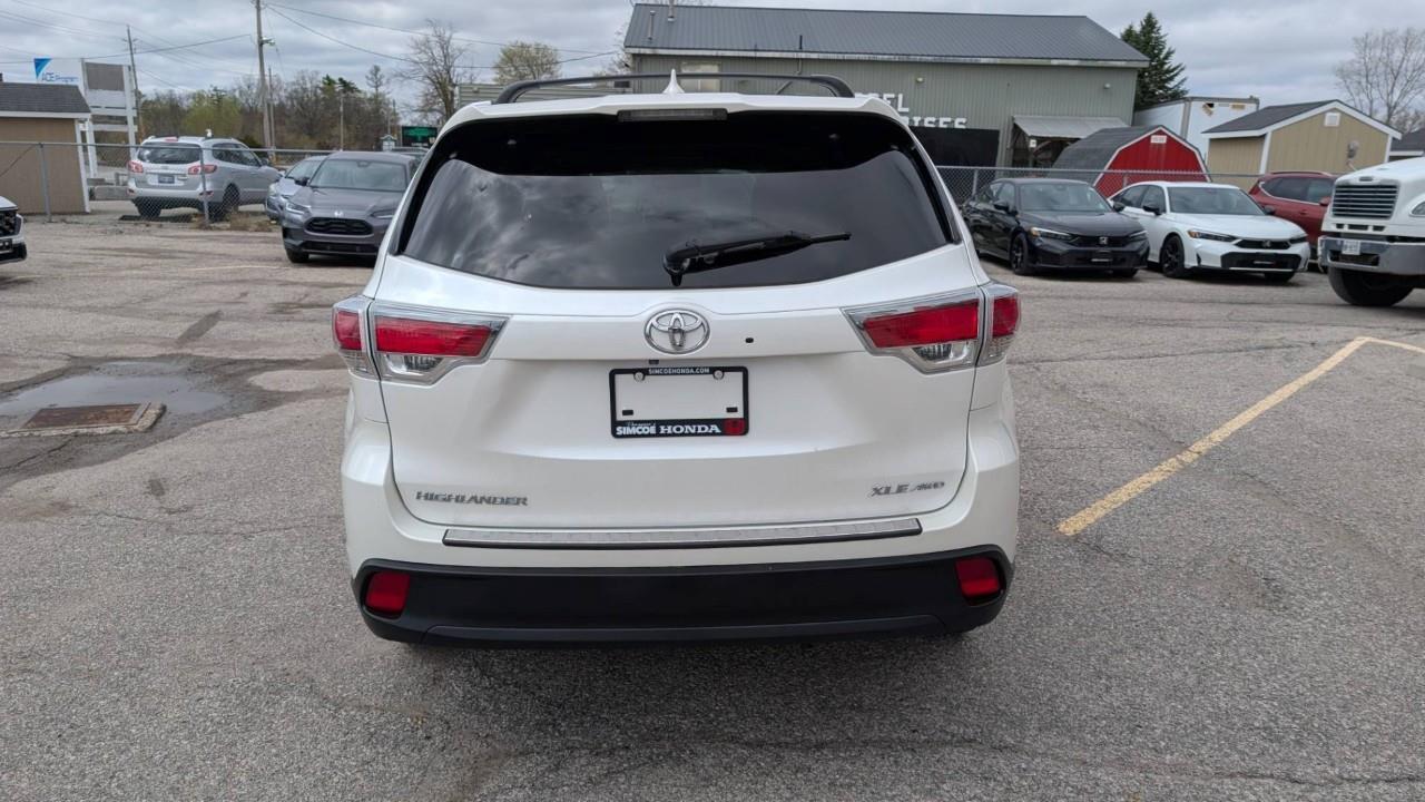 2016 Toyota Highlander XLE 4dr All-wheel Drive Photo