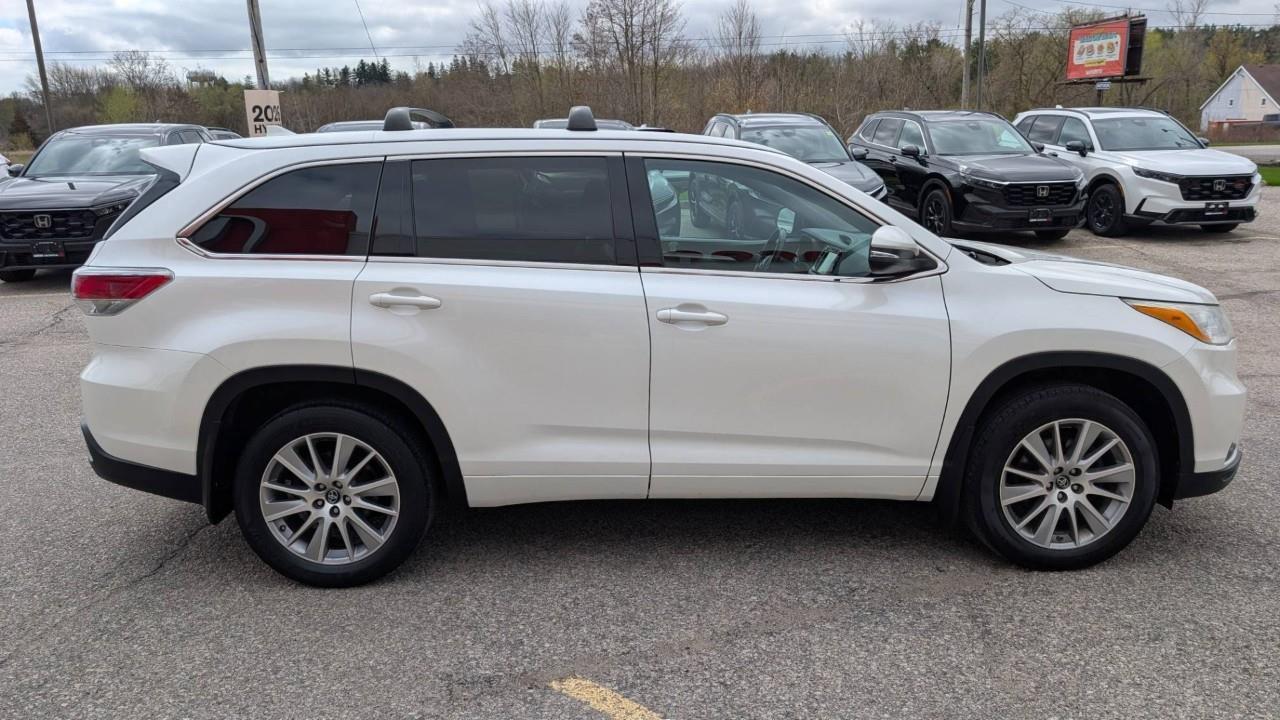 2016 Toyota Highlander XLE 4dr All-wheel Drive Photo