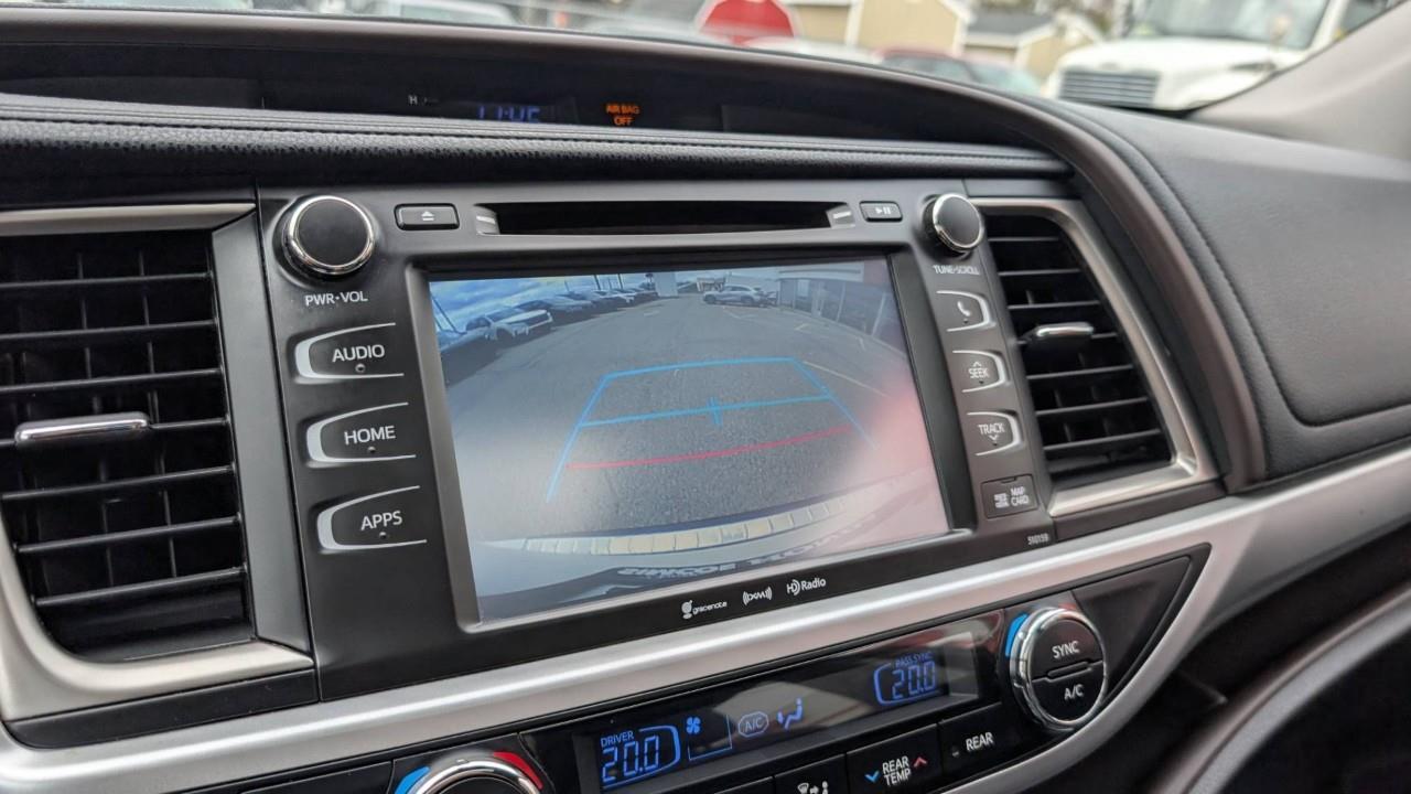2016 Toyota Highlander XLE 4dr All-wheel Drive Photo
