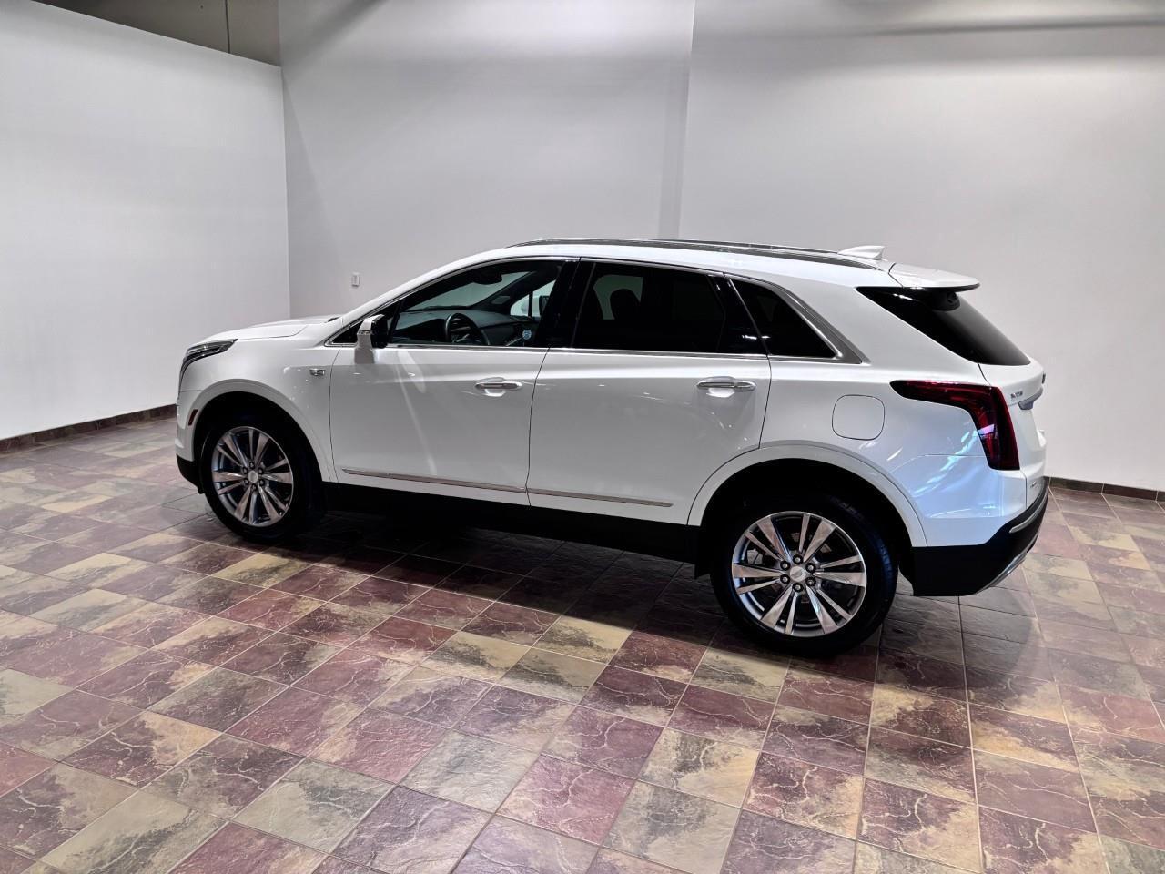 2023 Cadillac XT5 Premium Luxury PREMIUM LUXURY - 1 OWNER Photo