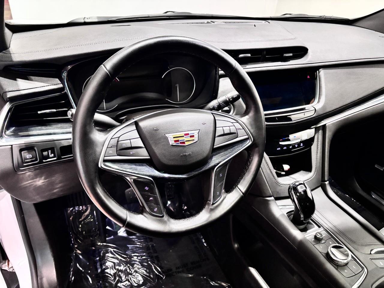 2023 Cadillac XT5 Premium Luxury PREMIUM LUXURY - 1 OWNER Photo
