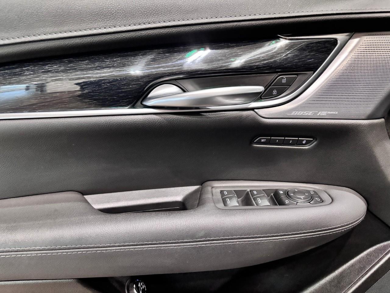 2023 Cadillac XT5 Premium Luxury PREMIUM LUXURY - 1 OWNER Photo