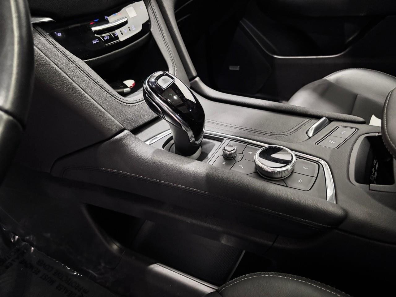 2023 Cadillac XT5 Premium Luxury PREMIUM LUXURY - 1 OWNER Photo