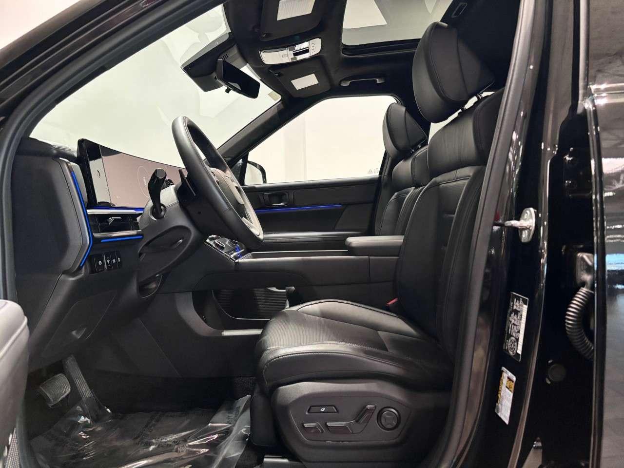 2025 Hyundai Santa Fe Ultimate Calligraphy Photo