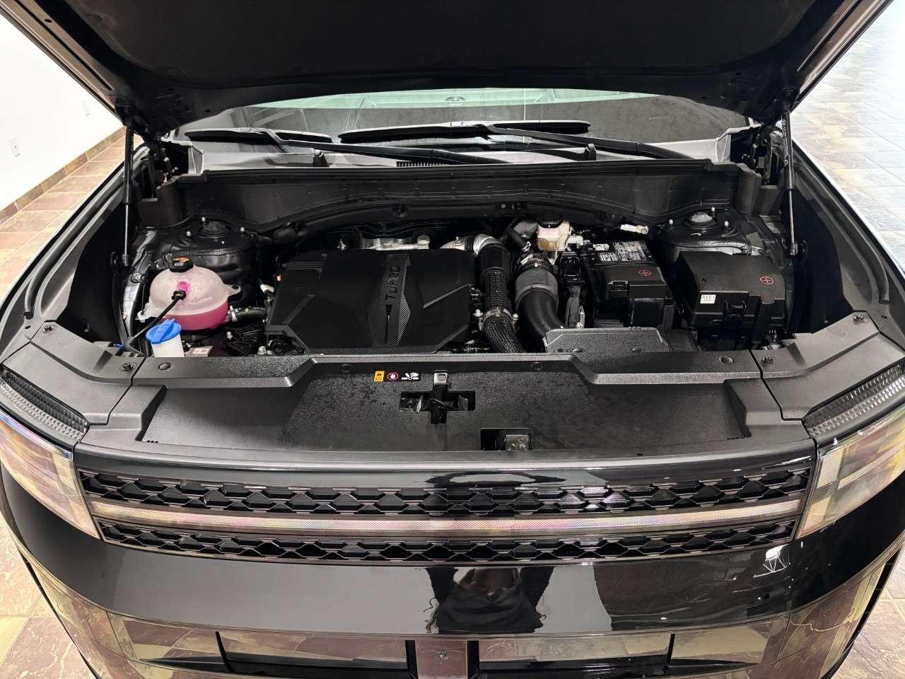 2025 Hyundai Santa Fe Ultimate Calligraphy Photo