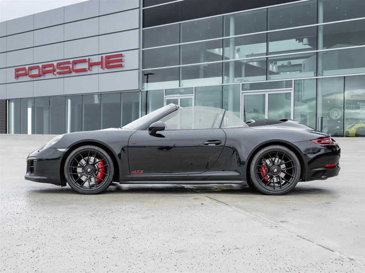 2018 Porsche 911 Carrera 4 GTS Photo