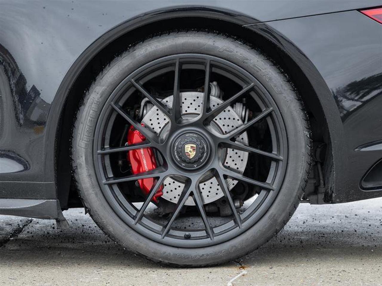 2018 Porsche 911 Carrera 4 GTS Photo