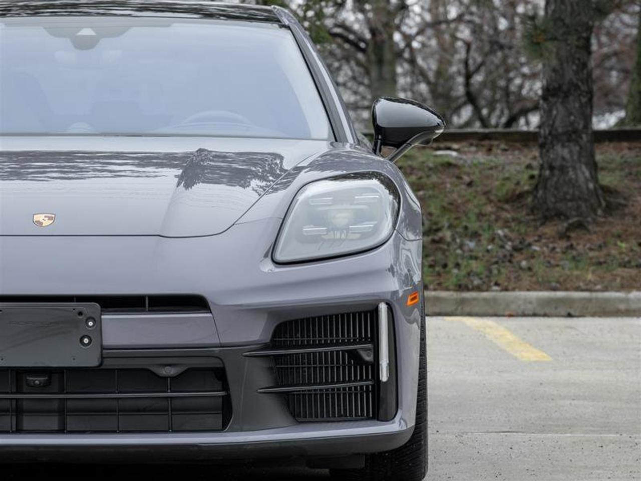 2025 Porsche Panamera 4 E-Hybrid AWD 21 Panamera SportDesign Wheels Rear Photo