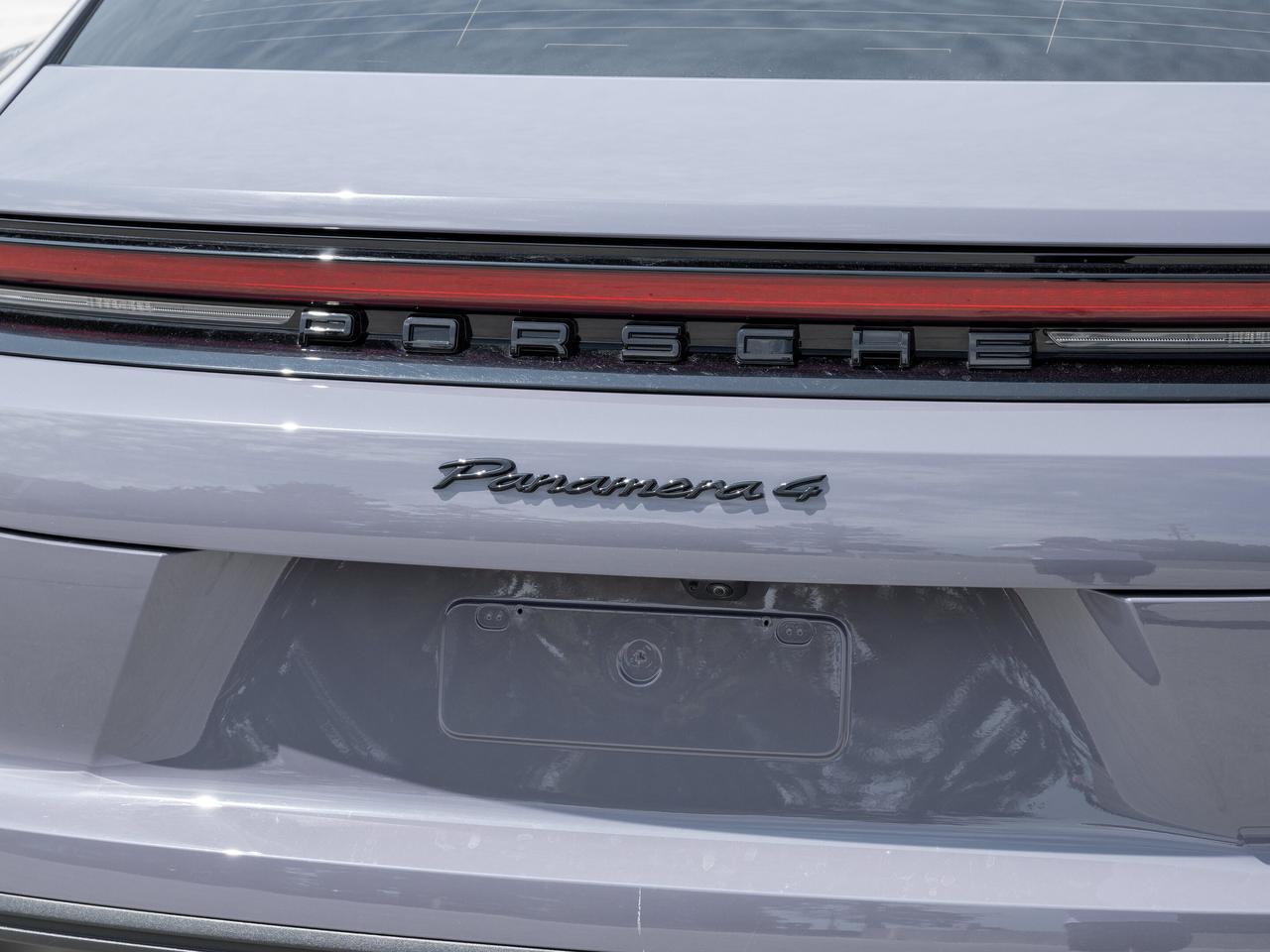 2025 Porsche Panamera 4 E-Hybrid AWD 21 Panamera SportDesign Wheels Rear Photo
