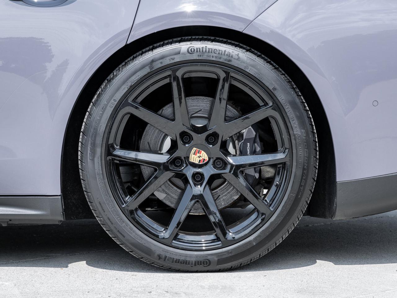 2025 Porsche Panamera 4 E-Hybrid AWD 21 Panamera SportDesign Wheels Rear Photo
