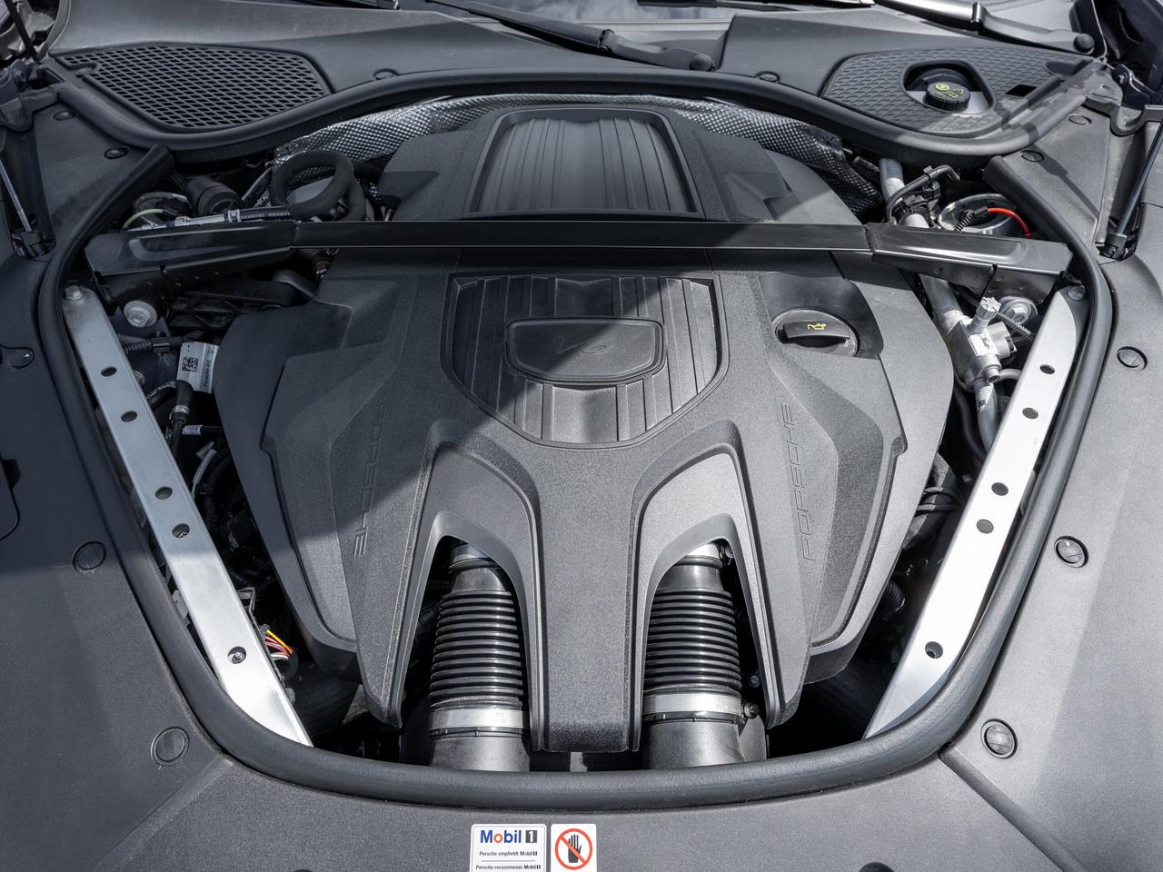 2025 Porsche Panamera 4 E-Hybrid AWD 21 Panamera SportDesign Wheels Rear Photo